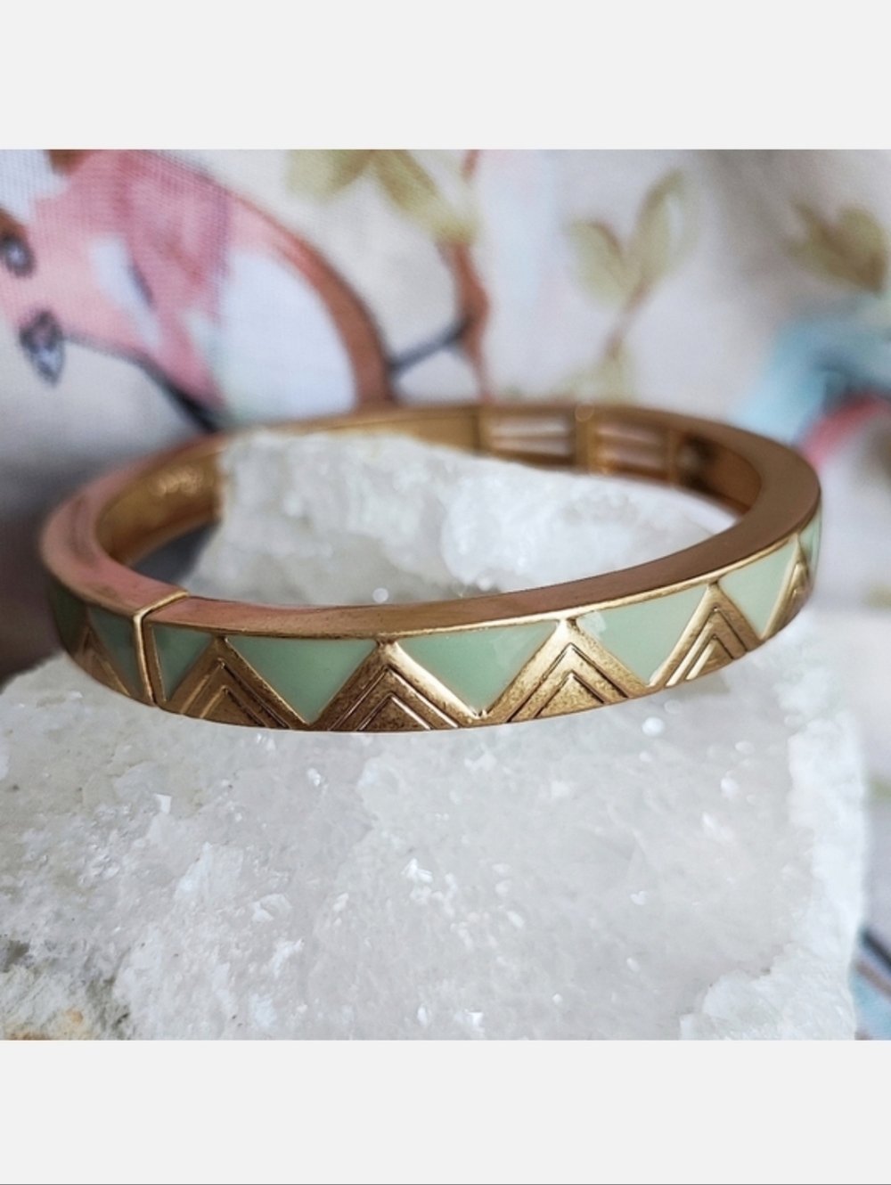 Lia Sophia Signed Matte Brass Sage Green Enamel Stretch Bracelet Bangle Pyramid